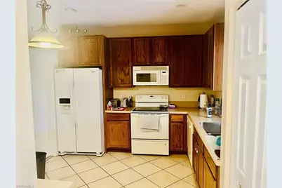 9620 Roundstone Cir, Fort Myers, FL 33967 - Photo 10