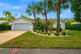 2476 River Reach Dr, Naples, FL 34104 - Photo 4