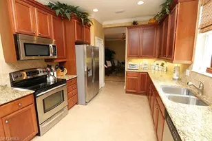 12060 Toscana Way, Bonita Springs, FL 34135 - Photo 6