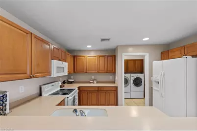 218 Pembroke St, Lehigh Acres, FL 33974 - Photo 12