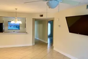 729 Landover Ct, Naples, FL 34104 - Photo 4