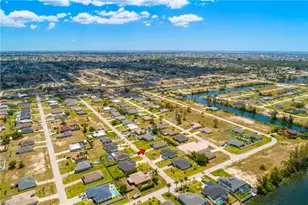 2544 NW 20th Pl, Cape Coral, FL 33993 - Photo 4