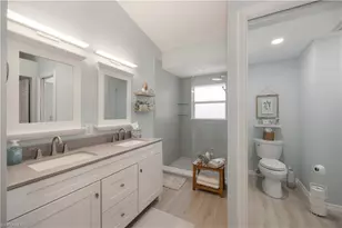 290 Emerald Bay Cir, Naples, FL 34110 - Photo 14