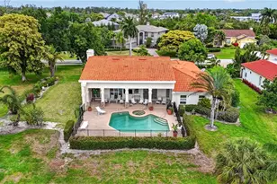 16031 Forest Oaks Dr, Fort Myers, FL 33908 - Photo 2