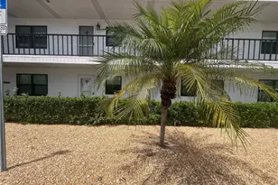 1747 Pebble Beach Dr, Fort Myers, FL 33907 - Photo 2
