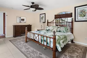 1309 Briarwood Ct, Naples, FL 34104 - Photo 14
