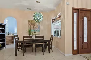1309 Briarwood Ct, Naples, FL 34104 - Photo 24