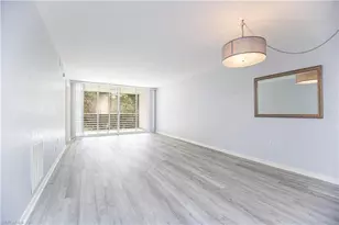 290 Naples Cove Dr, Naples, FL 34110 - Photo 2