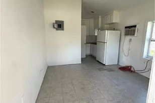 1189 N Tamiami Trl, North Fort Myers, FL 33903 - Photo 2