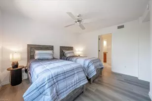 792 Eagle Creek Dr, Naples, FL 34113 - Photo 14