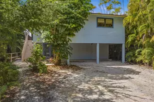 2022 Frederick St, Naples, FL 34112 - Photo 4