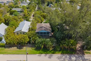 2022 Frederick St, Naples, FL 34112 - Photo 2