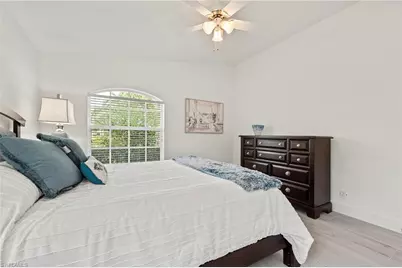 2050 Terrazzo Ln, Naples, FL 34104 - Photo 14