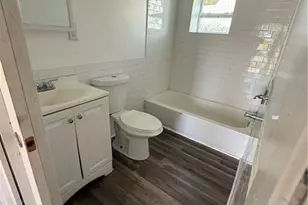 1189 N Tamiami Trl, North Fort Myers, FL 33903 - Photo 2