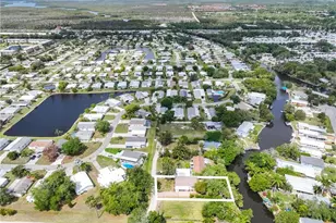 1229 Skyline Dr, Naples, FL 34114 - Photo 2