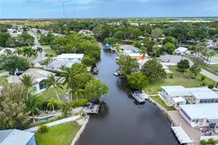 1229 Skyline Dr, Naples, FL 34114 - Photo 36