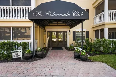 666 3rd St S #106, Naples, FL 34102 - Photo 2