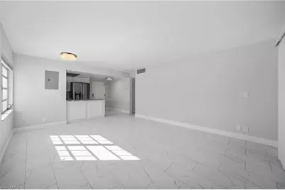 666 3rd St S #106, Naples, FL 34102 - Photo 10