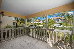 666 3rd St S, Naples, FL 34102 - Photo 14