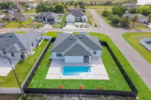 2116 NE 10th Ave, Cape Coral, FL 33909 - Photo 28
