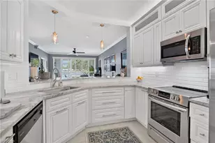 3330 W Crown Pointe Blvd, Naples, FL 34112 - Photo 8