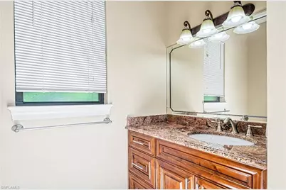 672 Fairway Ter, Naples, FL 34103 - Photo 22