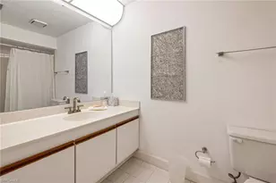 577 Beachwalk Cir, Naples, FL 34108 - Photo 20