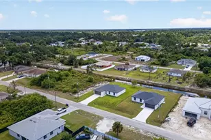 702 Carbon St E, Lehigh Acres, FL 33974 - Photo 24