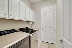 28003 Wicklow Ct, Bonita Springs, FL 34135 - Photo 32