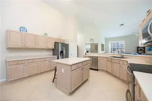 7143 Sugar Magnolia Ct, Naples, FL 34109 - Photo 2