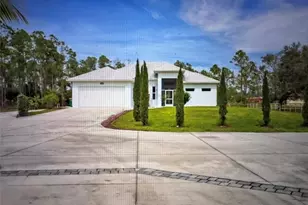 2575 31st Ave NE, Naples, FL 34120 - Photo 2