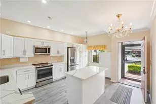 7340 Coventry Ct, Naples, FL 34104 - Photo 4