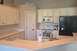 6719 Crowned Eagle Ln, Naples, FL 34113 - Photo 10
