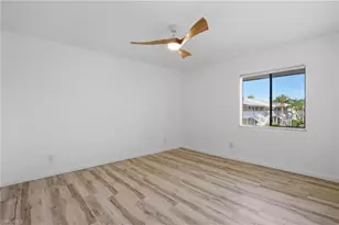 4607 Bayshore Dr, Naples, FL 34112 - Photo 22