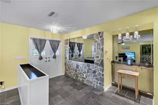 6029 & 6031 Higgins Ave, Fort Myers, FL 33905 - Photo 8
