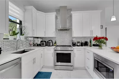 3743 16th Ave SE, Naples, FL 34117 - Photo 4