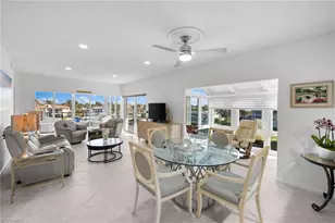 255 Park Shore Dr, Naples, FL 34103 - Photo 20