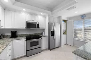 255 Park Shore Dr, Naples, FL 34103 - Photo 18