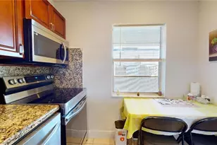 7877 Golf Cir Dr, Margate, FL 33063 - Photo 20