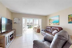 7877 Golf Cir Dr, Margate, FL 33063 - Photo 4