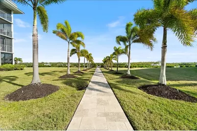 307 Goodlette-Frank Rd S #B202, Naples, FL 34102 - Photo 14