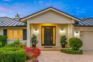 337 Mooring Line Dr, Naples, FL 34102 - Photo 4