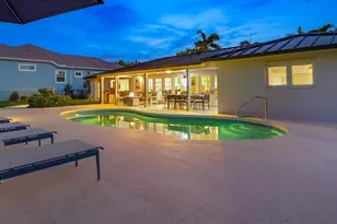 337 Mooring Line Dr, Naples, FL 34102 - Photo 8