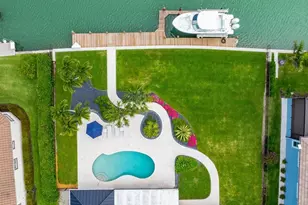 337 Mooring Line Dr, Naples, FL 34102 - Photo 48