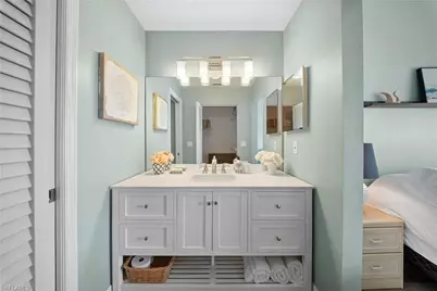 565 Windsor Sq #202, Naples, FL 34104 - Photo 20