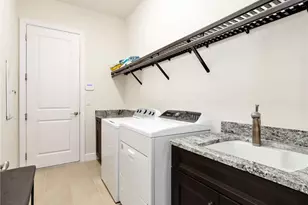 9288 Cayman Dr, Naples, FL 34114 - Photo 38