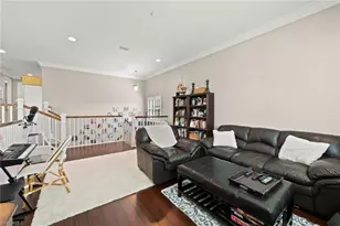 3995 Bering Ct, Naples, FL 34119 - Photo 6