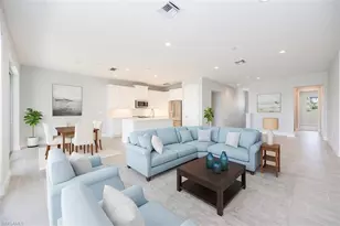 2633 Seychelles Cir, Naples, FL 34112 - Photo 2