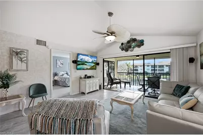 500 Misty Pines Cir #206, Naples, FL 34105 - Photo 4