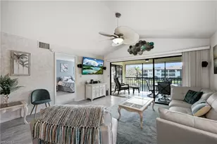 500 Misty Pines Circle, Naples, FL 34105 - Photo 4